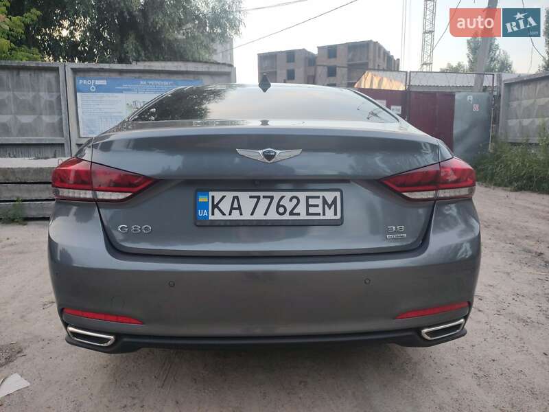 Седан Hyundai Genesis 2015 в Киеве