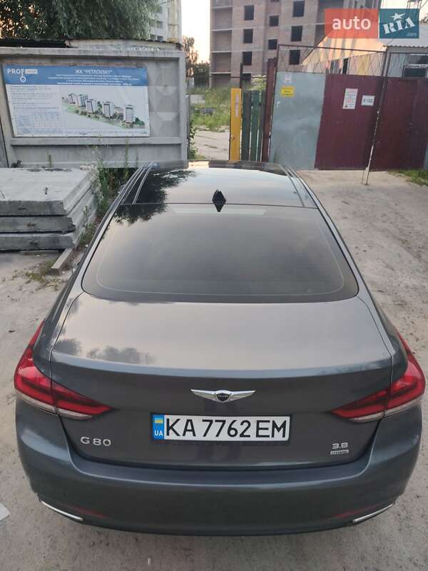 Седан Hyundai Genesis 2015 в Киеве