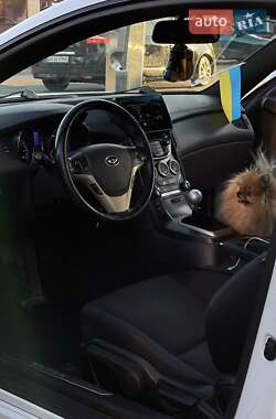 Купе Hyundai Genesis 2013 в 