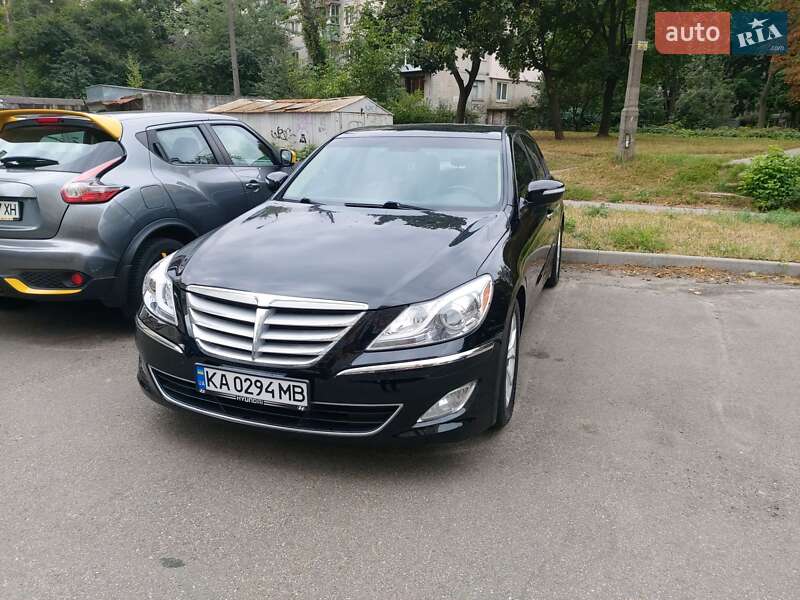 Седан Hyundai Genesis 2013 в Киеве