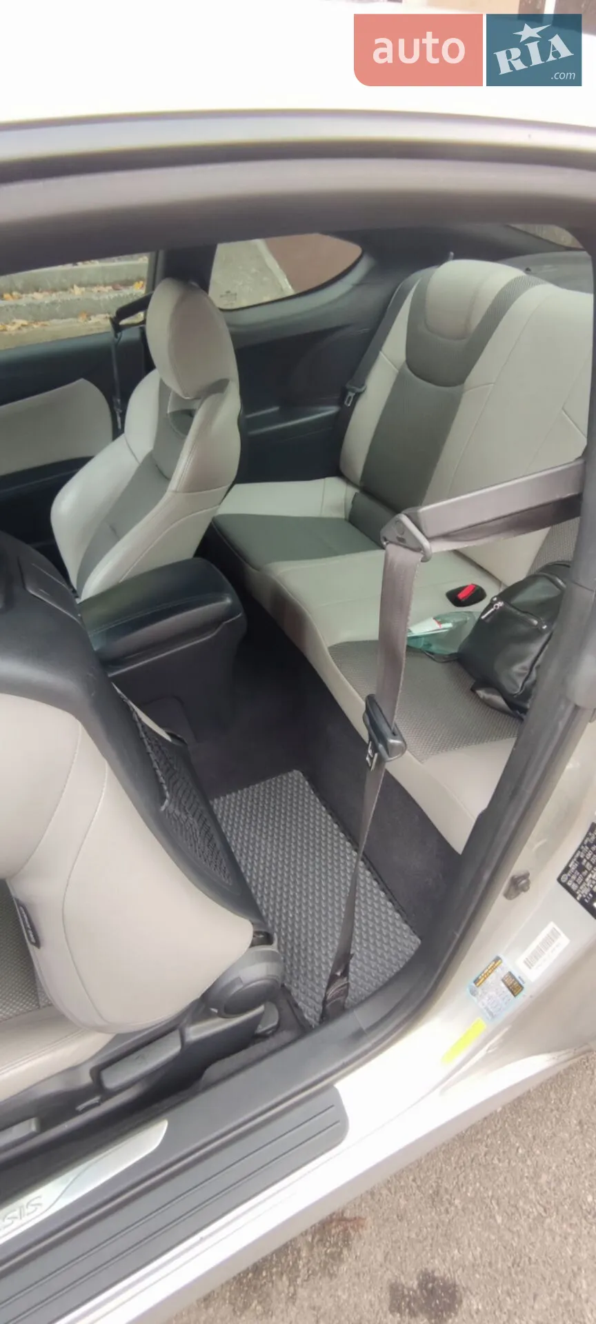 2013 Hyundai Genesis - мініатюра 18