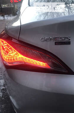 Купе Hyundai Genesis 2013 в Киеве