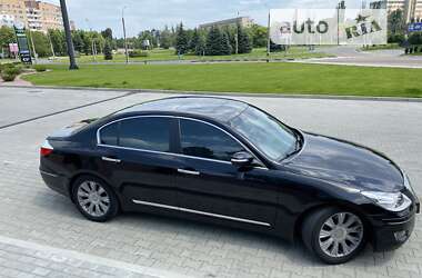 Седан Hyundai Genesis 2009 в Черкасах