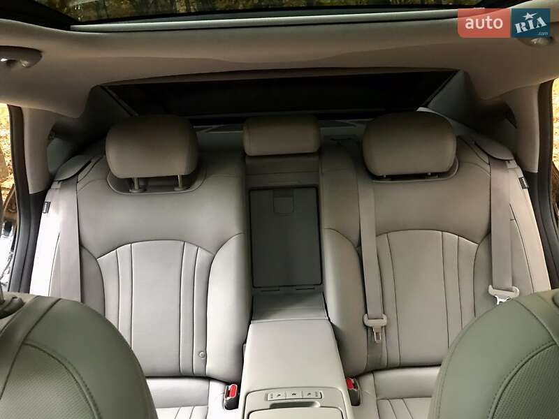 Седан Hyundai Genesis 2014 в Черкассах