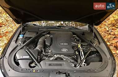 Седан Hyundai Genesis 2014 в Черкассах