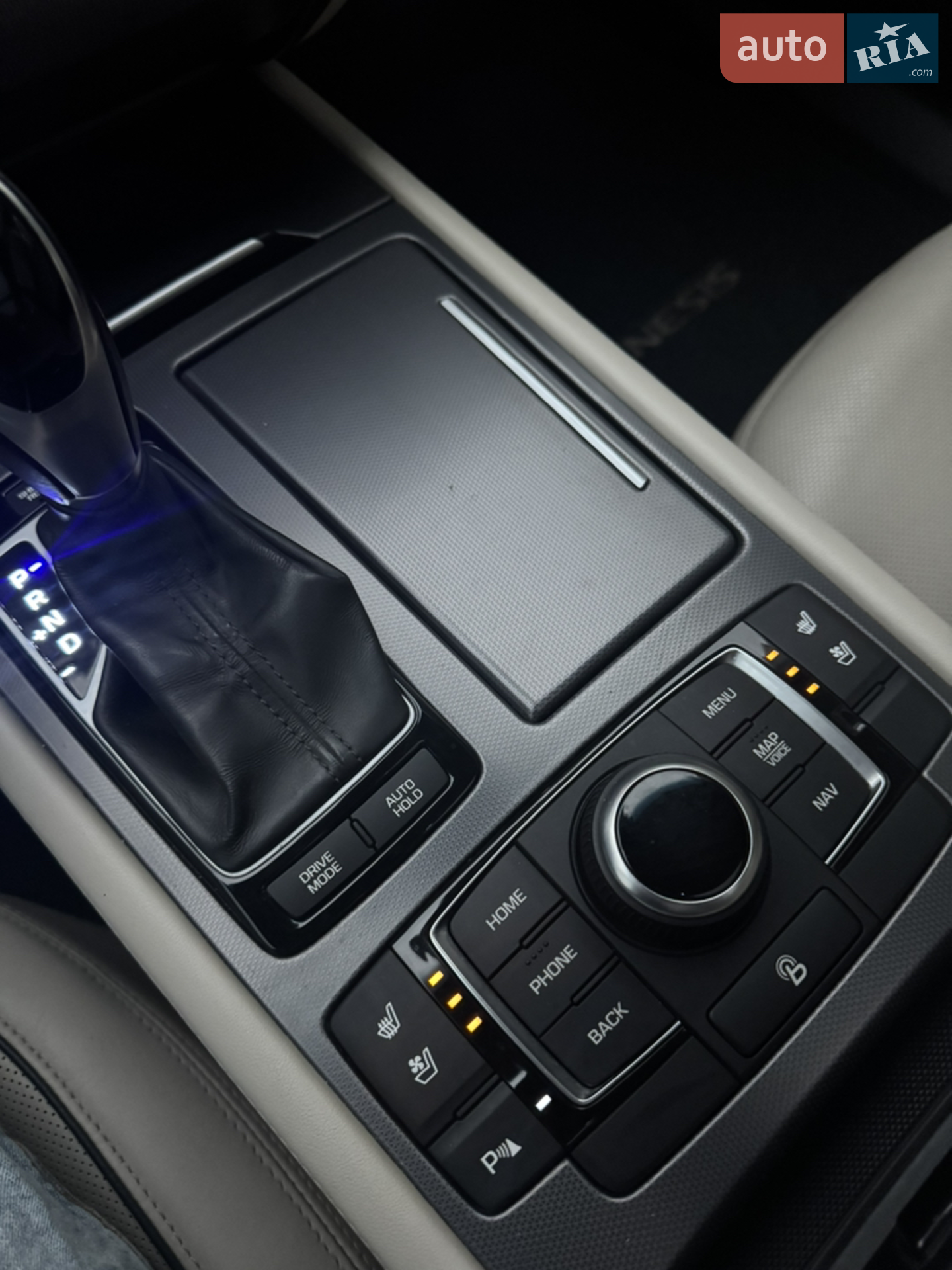 2015 Hyundai Genesis - мініатюра 15