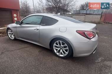 Купе Hyundai Genesis 2013 в Кривому Розі