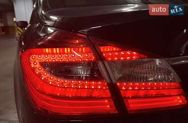 Седан Hyundai Genesis 2013 в Києві