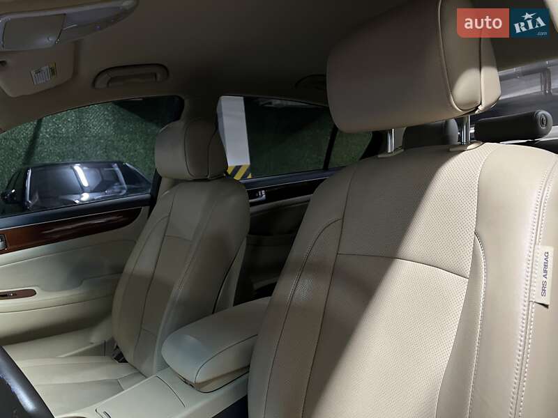 Седан Hyundai Genesis 2013 в Киеве