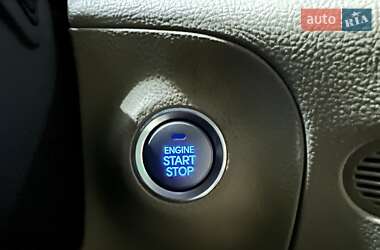 Седан Hyundai Genesis 2013 в Києві