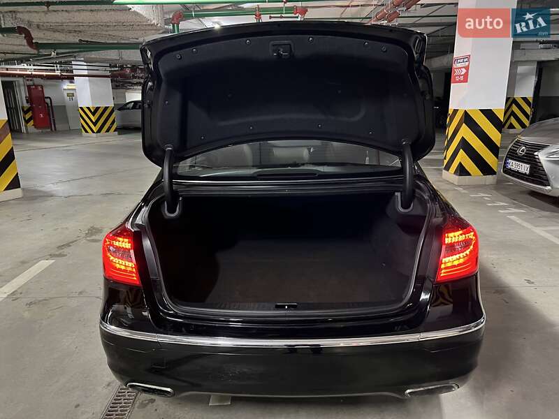 Седан Hyundai Genesis 2013 в Киеве