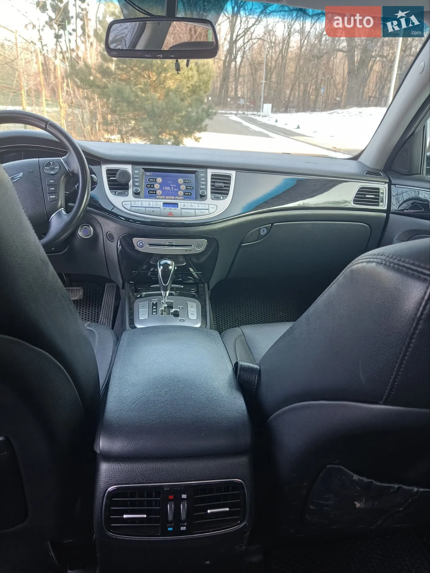 2013 Hyundai Genesis - мініатюра 11
