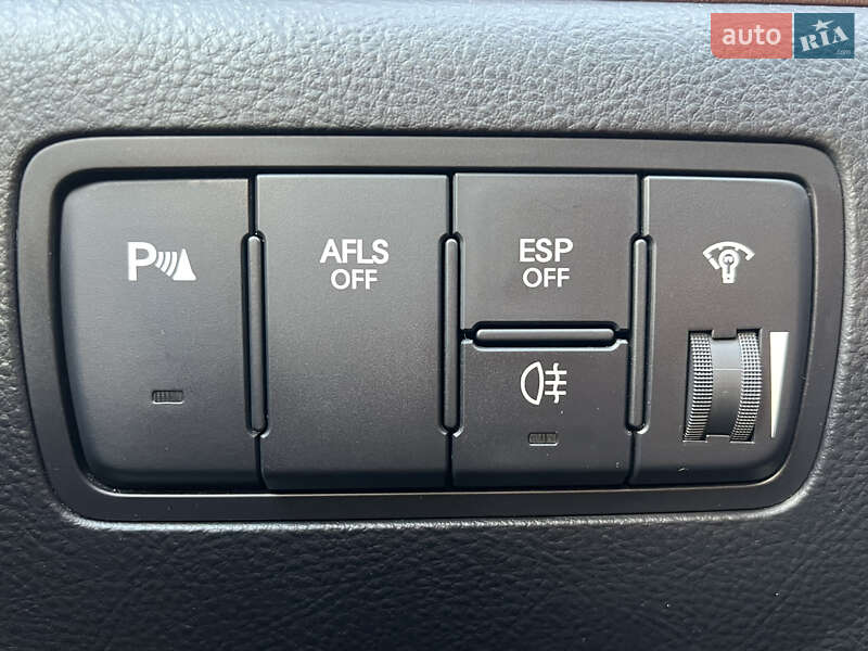 Седан Hyundai Genesis 2008 в Киеве фото 22 Седан Hyundai Genesis 2008 в Киеве