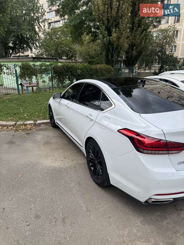 Седан Hyundai Genesis 2015 в Киеве фото 6 Седан Hyundai Genesis 2015 в Киеве
