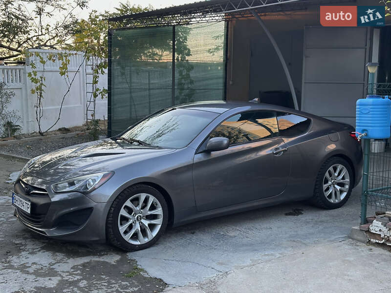 Купе Hyundai Genesis 2012 в Білгороді-Дністровському
