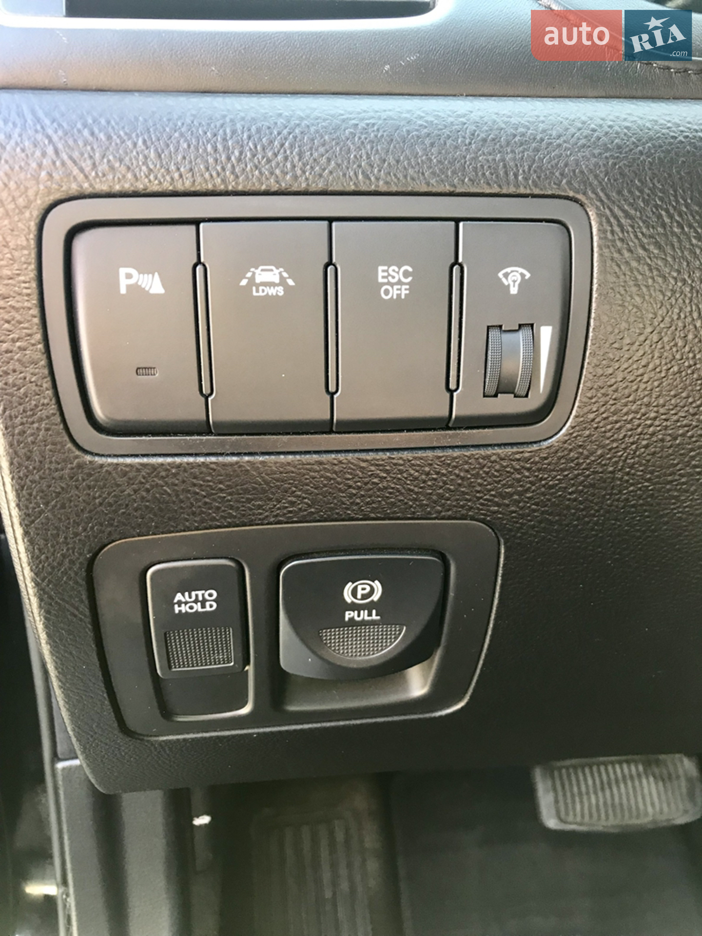 2013 Hyundai Genesis - мініатюра 10