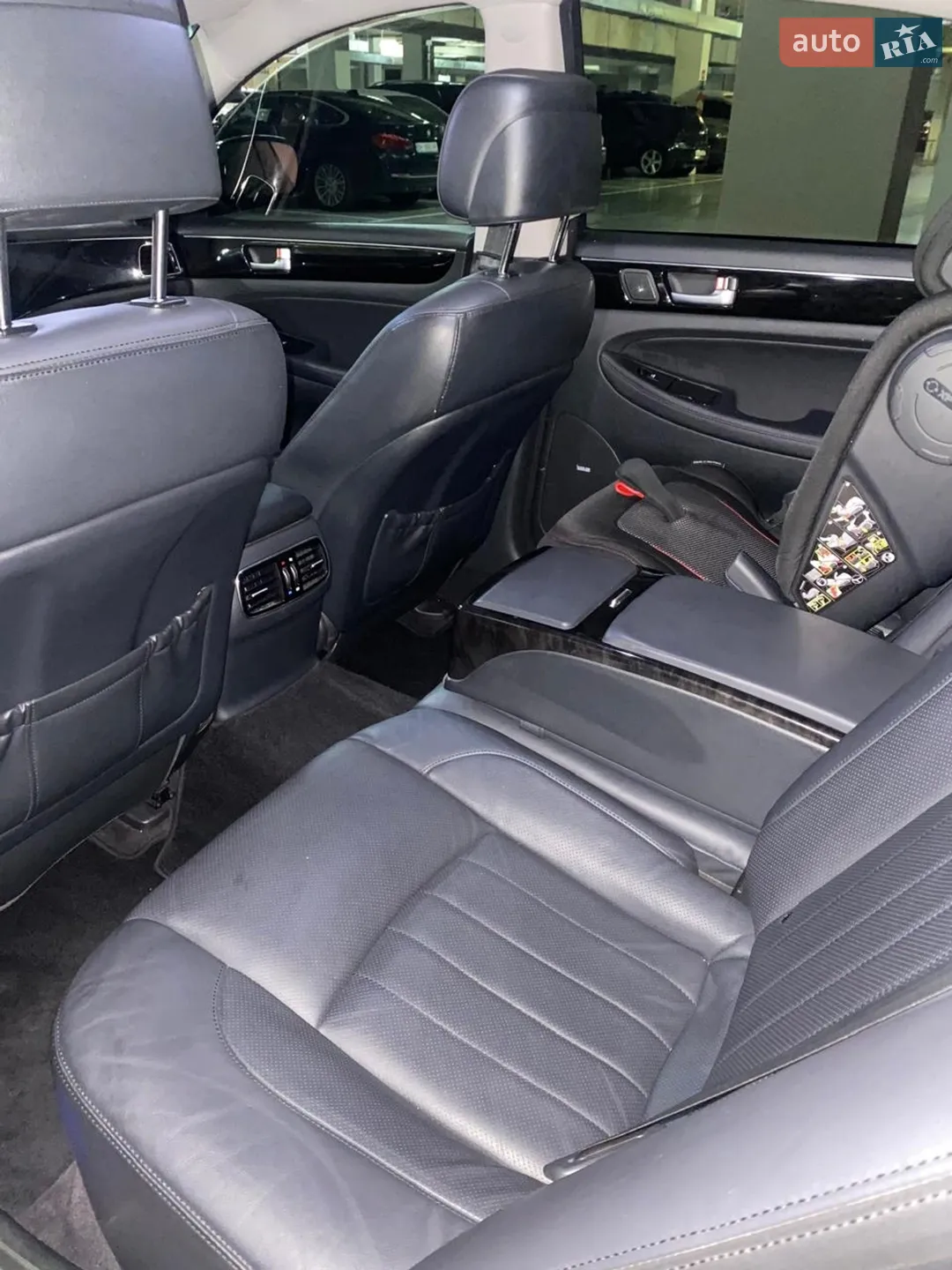 2012 Hyundai Genesis - мініатюра 8