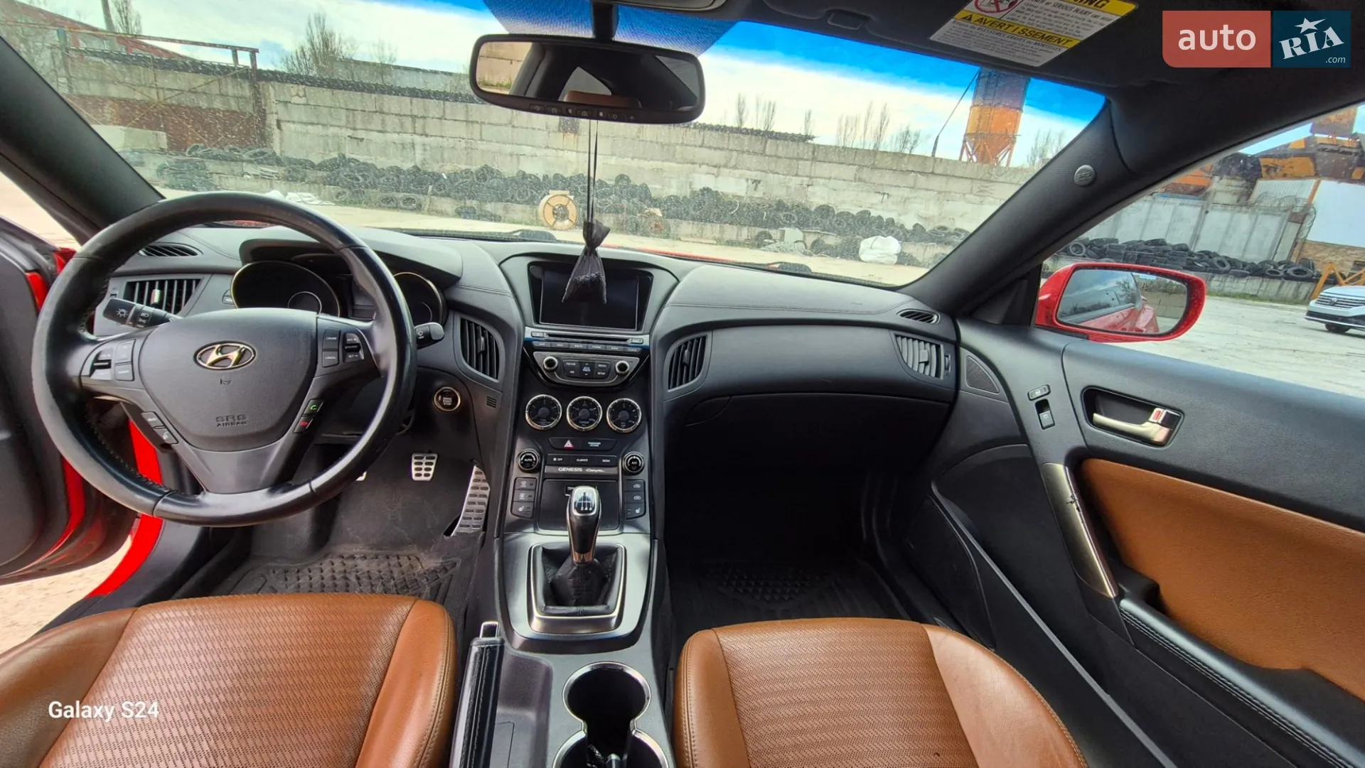 2013 Hyundai Genesis - мініатюра 8
