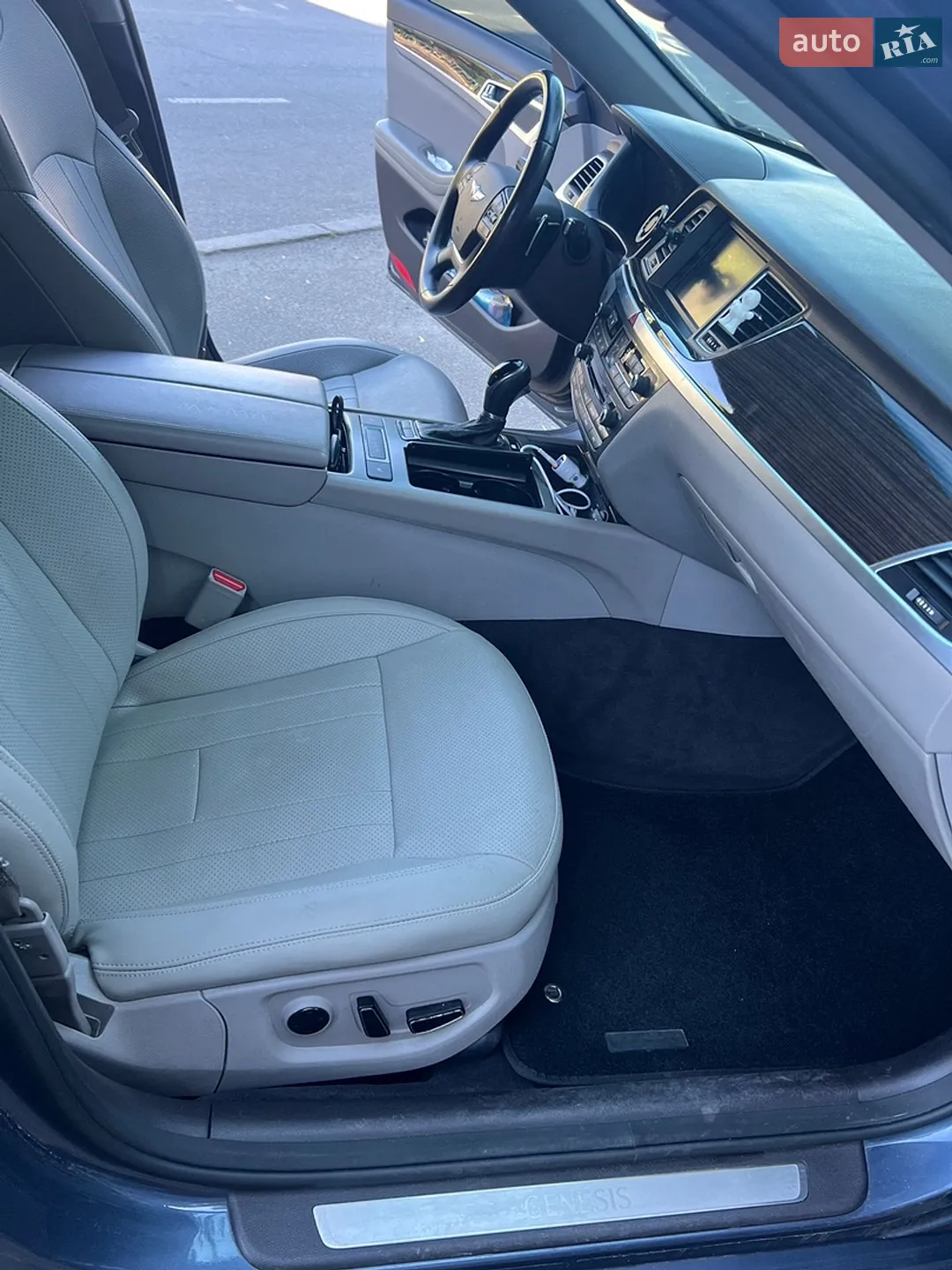 2015 Hyundai Genesis - мініатюра 12
