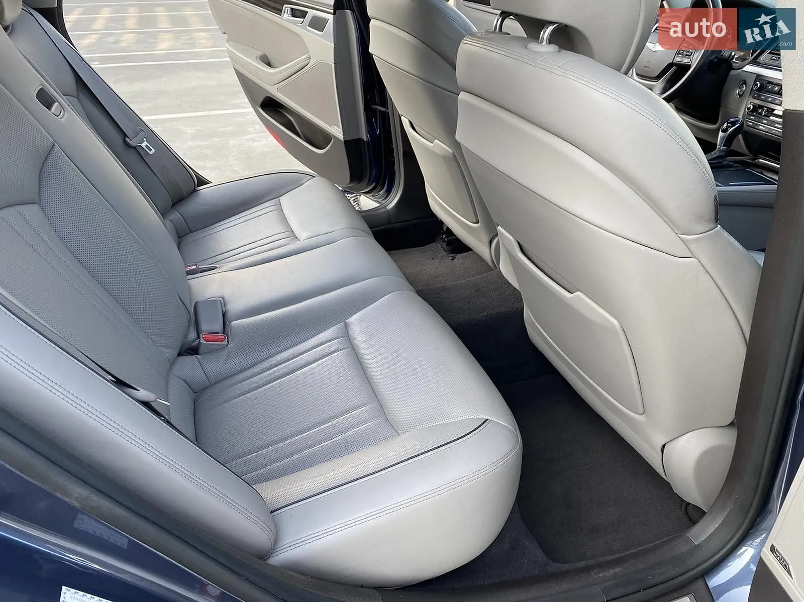 2015 Hyundai Genesis - мініатюра 8
