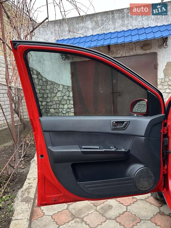 Хэтчбек Hyundai Getz 2010 в Новой Одессе