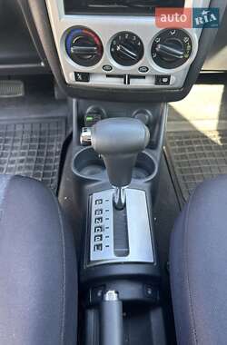 Хетчбек Hyundai Getz 2010 в 