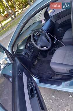 Хэтчбек Hyundai Getz 2004 в 