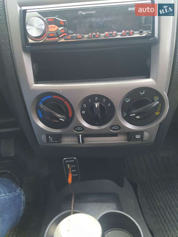 Хэтчбек Hyundai Getz 2005 в Львове