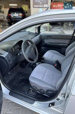 Хэтчбек Hyundai Getz 2005 в 