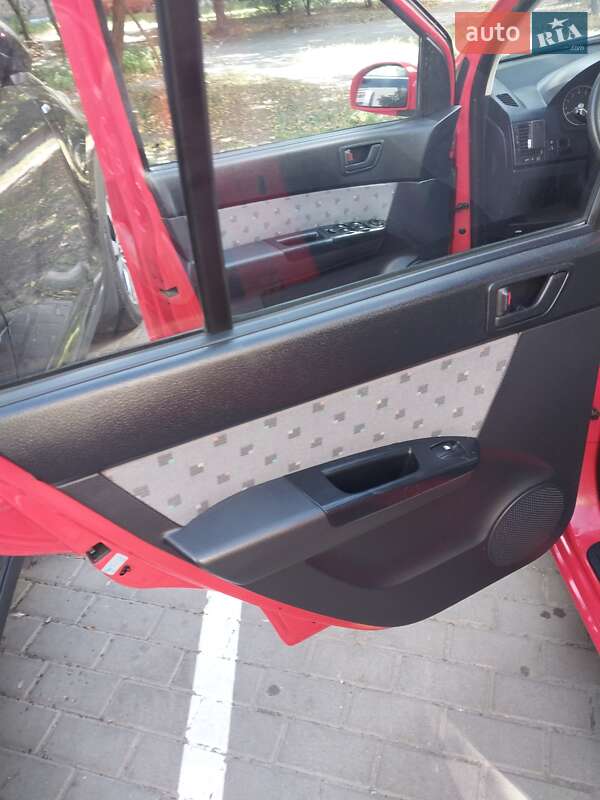 Хэтчбек Hyundai Getz 2004 в Белой Церкви