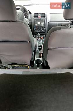 Хетчбек Hyundai Getz 2010 в  фото 5 Хетчбек Hyundai Getz 2010 в