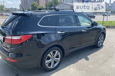 Внедорожник / Кроссовер Hyundai Grand Santa Fe 2015 в 