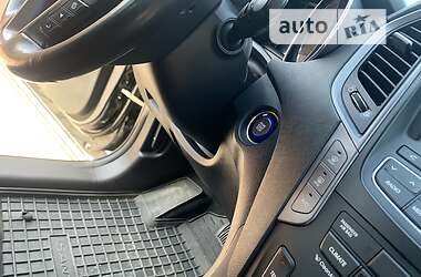 Внедорожник / Кроссовер Hyundai Grand Santa Fe 2014 в 