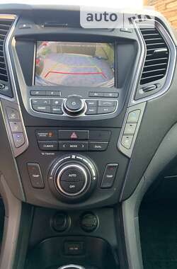Внедорожник / Кроссовер Hyundai Grand Santa Fe 2014 в 