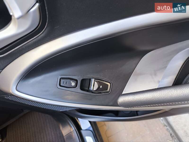 Внедорожник / Кроссовер Hyundai Grand Santa Fe 2014 в Киеве