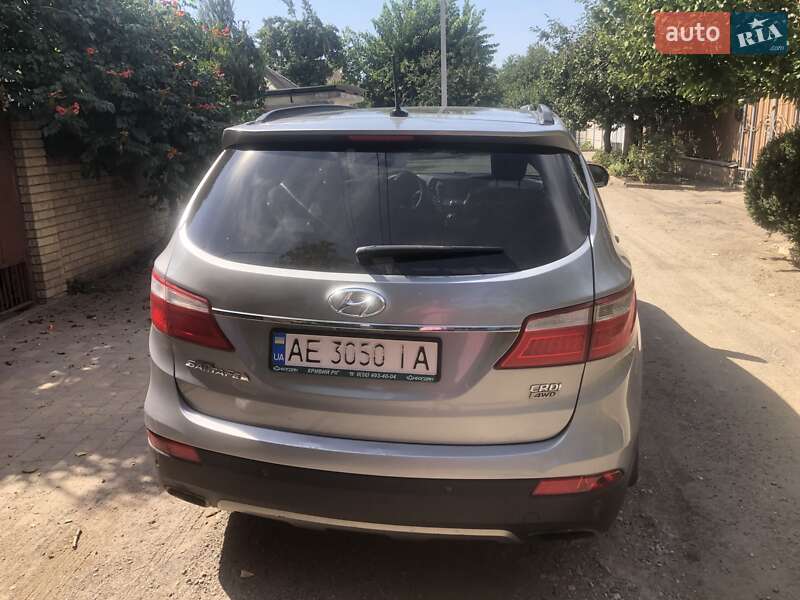 Позашляховик / Кросовер Hyundai Grand Santa Fe 2016 в Кривому Розі
