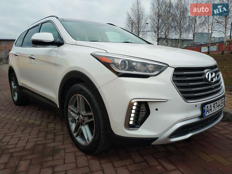 Внедорожник / Кроссовер Hyundai Grand Santa Fe 2016 в Хмельницком