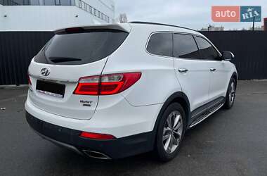 Внедорожник / Кроссовер Hyundai Grand Santa Fe 2015 в 
