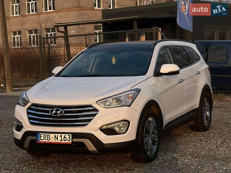 Позашляховик / Кросовер Hyundai Grand Santa Fe 2016 в 