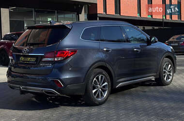 Позашляховик / Кросовер Hyundai Grand Santa Fe 2018 в 