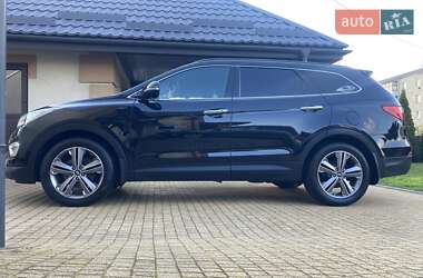 Внедорожник / Кроссовер Hyundai Grand Santa Fe 2016 в 