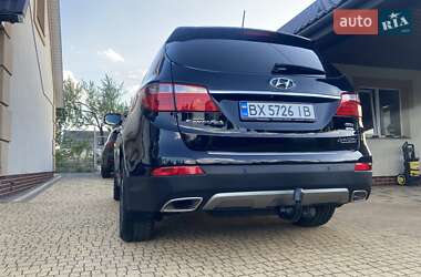 Внедорожник / Кроссовер Hyundai Grand Santa Fe 2016 в 