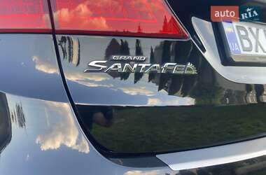 Внедорожник / Кроссовер Hyundai Grand Santa Fe 2016 в 