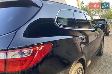Внедорожник / Кроссовер Hyundai Grand Santa Fe 2016 в 