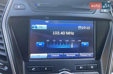 Внедорожник / Кроссовер Hyundai Grand Santa Fe 2016 в 