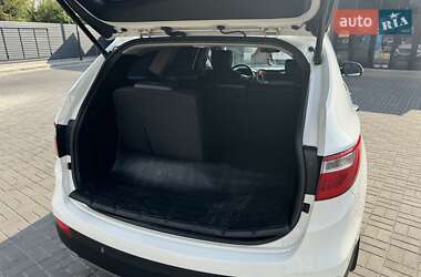 Внедорожник / Кроссовер Hyundai Grand Santa Fe 2013 в 