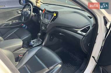 Внедорожник / Кроссовер Hyundai Grand Santa Fe 2013 в 