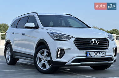 Позашляховик / Кросовер Hyundai Grand Santa Fe 2017 в 