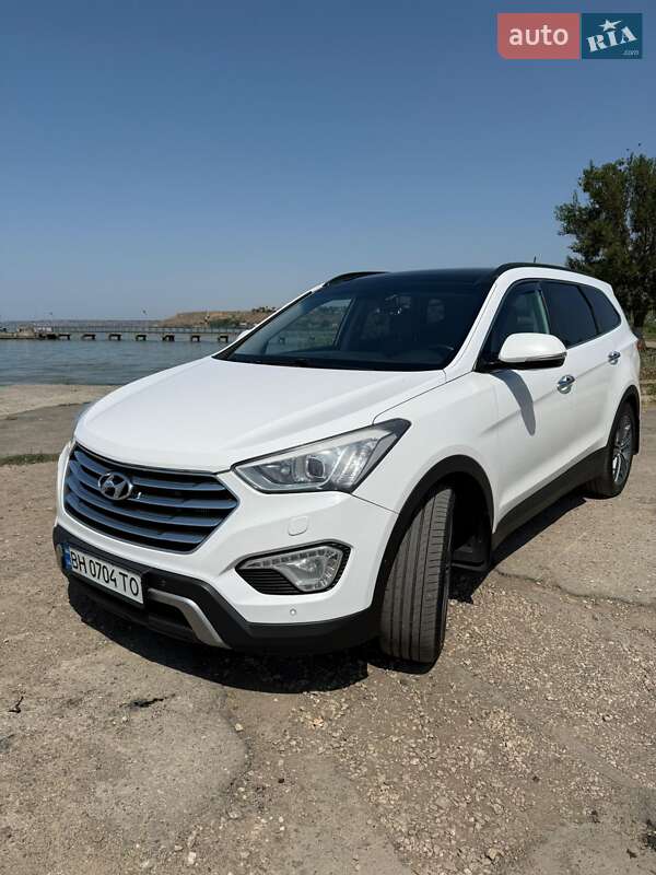 Внедорожник / Кроссовер Hyundai Grand Santa Fe 2014 в Овидиополе