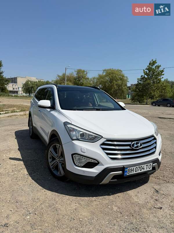 Внедорожник / Кроссовер Hyundai Grand Santa Fe 2014 в Овидиополе